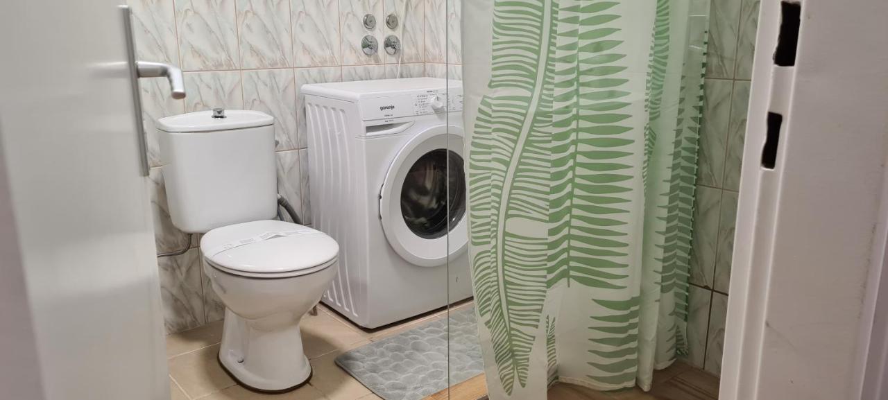 Dino'S Spacious Place 塞拉耶佛 外观 照片
